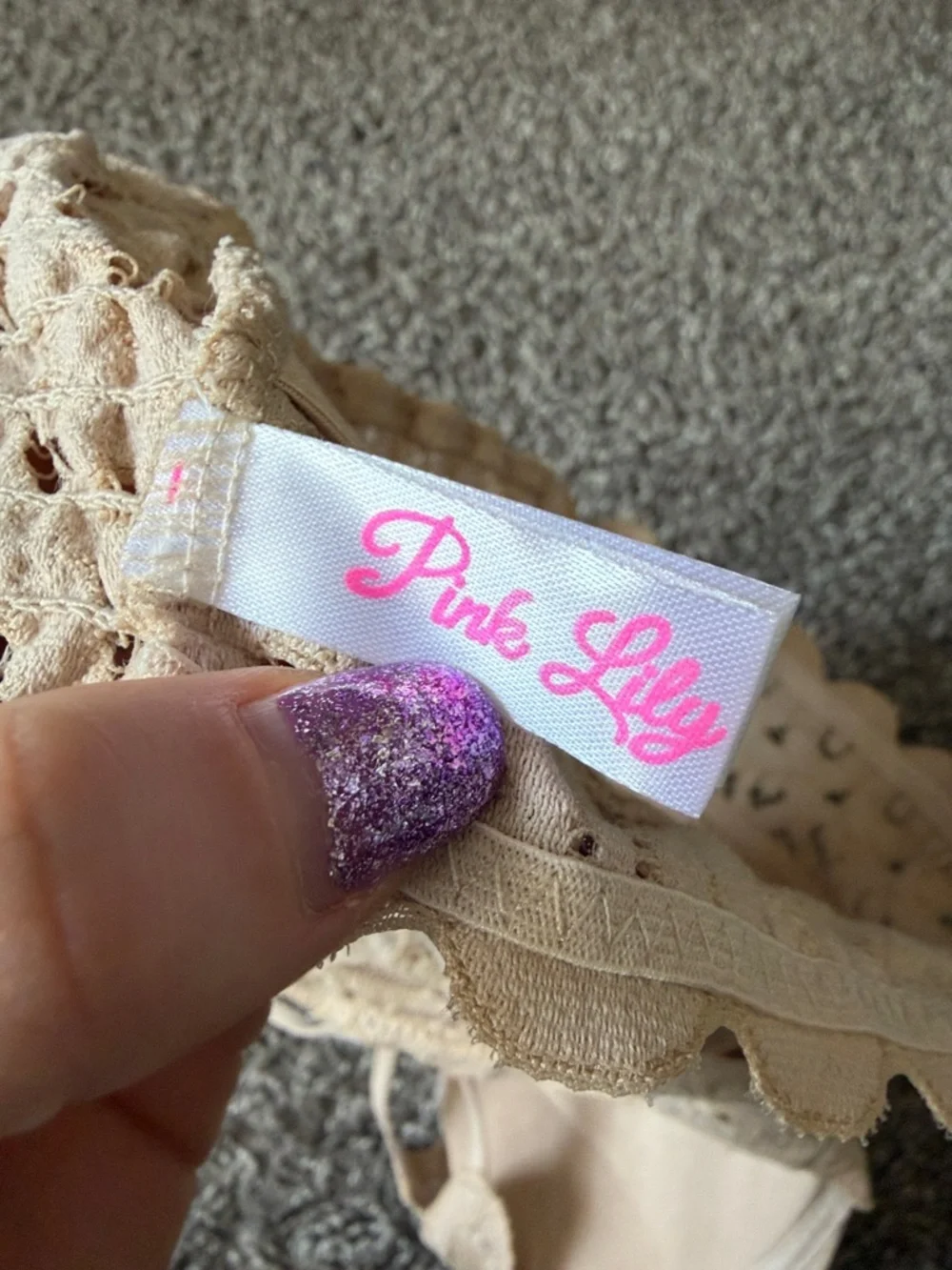 Pink Lily Lace Bralette in Beige size medium - Picture 4 of 5